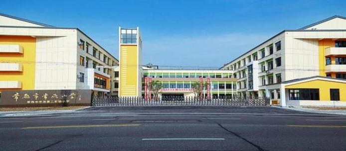 常新小学室内空气净化工程现场