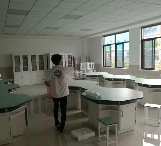 开发区实验小学室内空气净化工程现场4