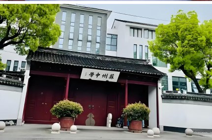 苏州中学室内空气净化工程现场2